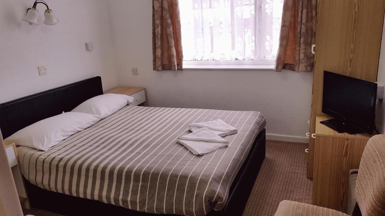 Malvern Hotel Sandown Bagian luar foto