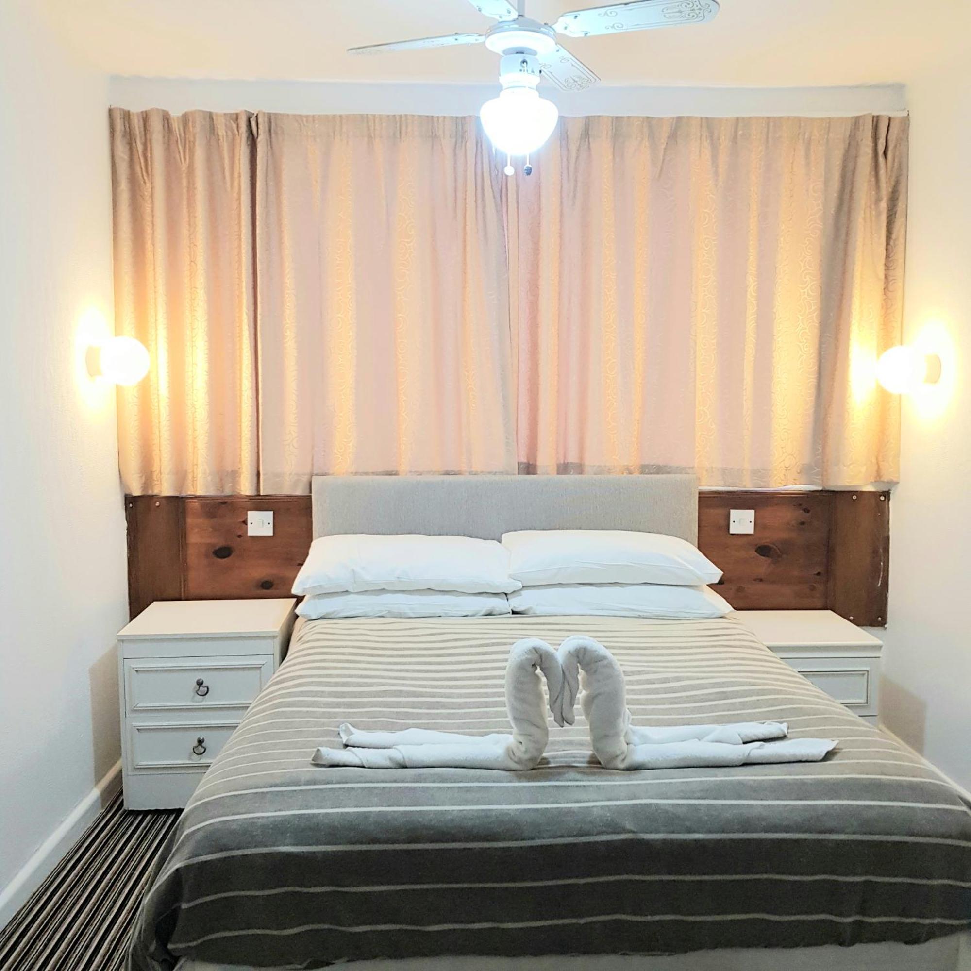 Malvern Hotel Sandown Bagian luar foto