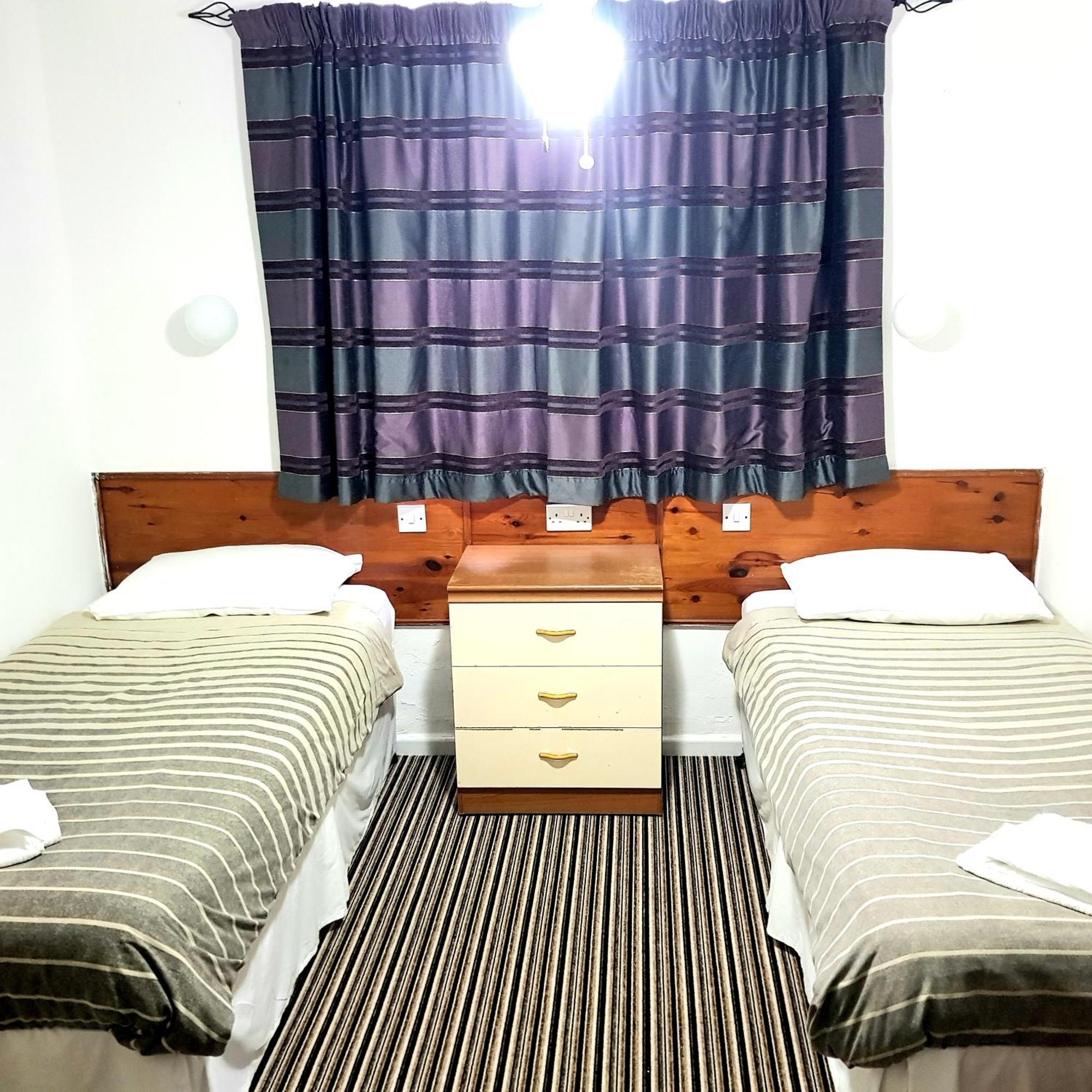 Malvern Hotel Sandown Bagian luar foto