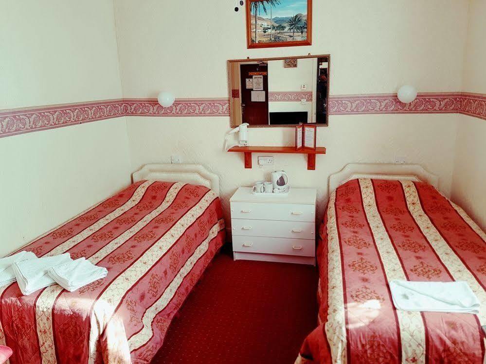 Malvern Hotel Sandown Bagian luar foto