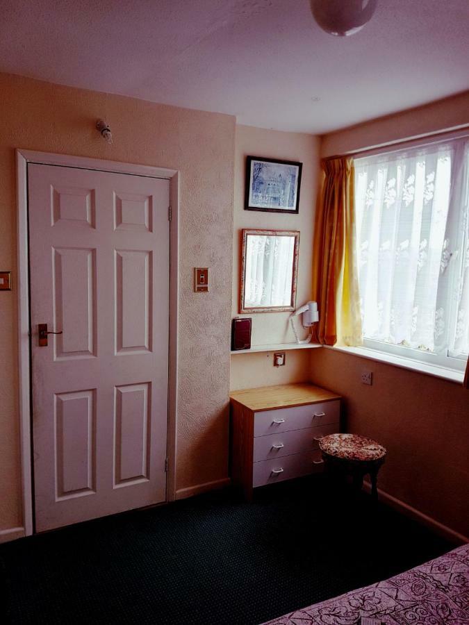 Malvern Hotel Sandown Bagian luar foto